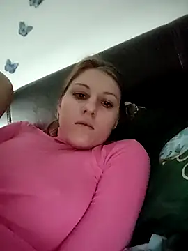 Snapshot of SandyCassie chatting on 12, 11, 2025 SandyCassie online show from 12, 11, 2025