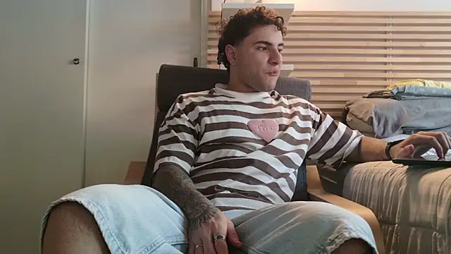 KevinWolf777 online show from 19, 3, 2026