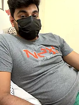 Snapshot of Handsome8677 chatting on 10, 1, 2026 Handsome8677 online show from 10, 1, 2026