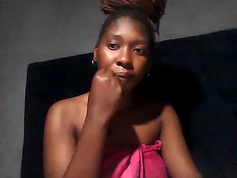 Snapshot of sexysmalldaily04 chatting on 19, 10, 2025 sexysmalldaily04 online show from 19, 10, 2025