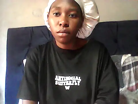 Snapshot of sexysmalldaily04 chatting on 21, 10, 2025 sexysmalldaily04 online show from 21, 10, 2025