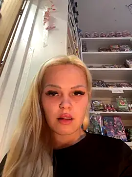 CherryXOX- online show from 8, 11, 2025