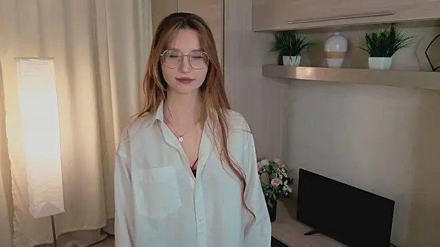 Snapshot of RachelColli chatting on 18, 11, 2025 RachelColli online show from 18, 11, 2025