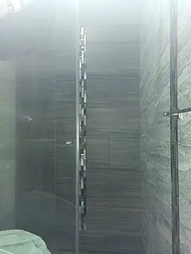 Elizabeth bennett 6 online show from 3, 2, 2026