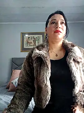 Elizabeth bennett 6 online show from 9, 4, 2026