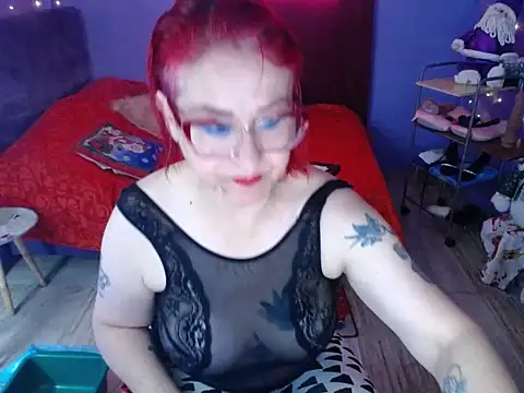 Zafiro millf online show from 5, 12, 2025