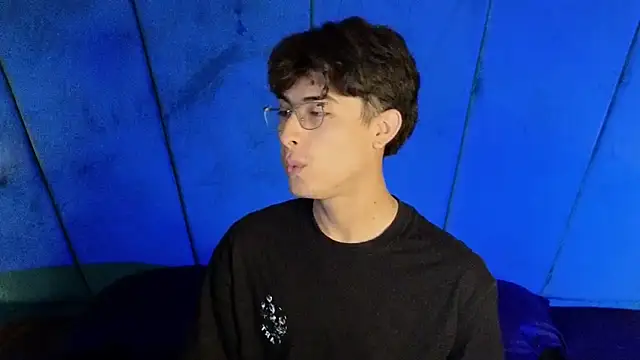 Aaron Eze online show from 25, 10, 2025