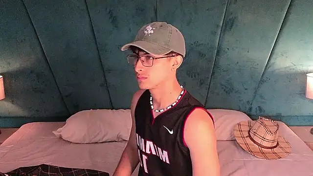 Aaron Eze online show from 27, 3, 2026