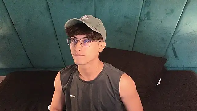 Aaron Eze online show from 10, 4, 2026