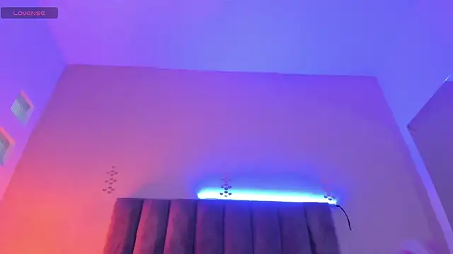 Xavier Fox    online show from 14, 2, 2026