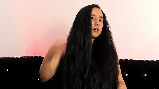 Snapshot of Samanta_Fischer chatting on 26, 11, 2025 Samanta Fischer online show from 26, 11, 2025