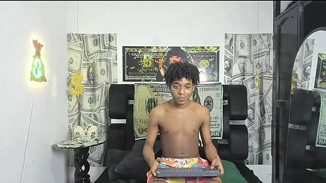 Latin Femboy13 online show from 18, 10, 2025