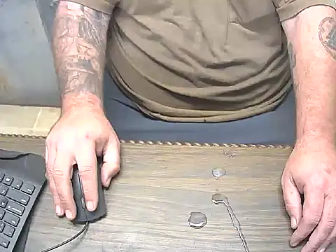 awynn1980 online show from 31, 10, 2025