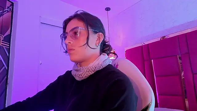 moon winy online show from 5, 7, 2026