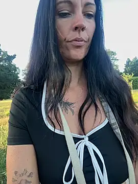 DarkestDreamxox online show from 4, 7, 2026