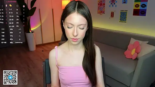 Yasmin Kass online show from 3, 4, 2026