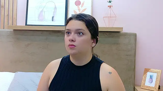 Tessa Stone online show from 12, 2, 2026