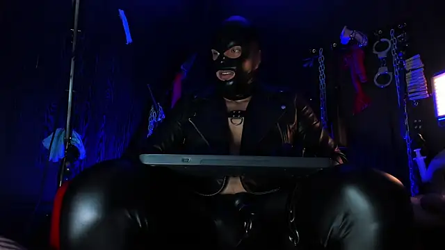 Master Connor BDSM online show from 28, 4, 2026
