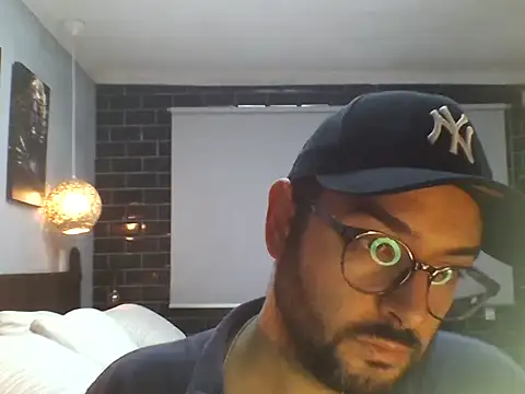 Snapshot of RickdeSP chatting on 18, 11, 2025 RickdeSP online show from 18, 11, 2025