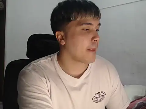 CuteAlexBoy online show from 25, 4, 2026