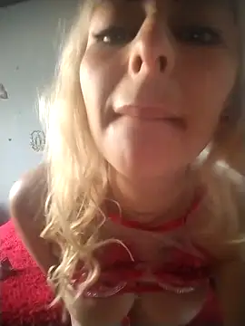 Snapshot of catalella16 chatting on 3, 2, 2026 catalella16 online show from 3, 2, 2026