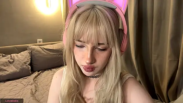 Milkmoriee online show from 29, 10, 2025