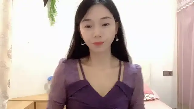 Snapshot of Keke-Baby170 chatting on 8, 11, 2025 Keke-Baby170 online show from 8, 11, 2025