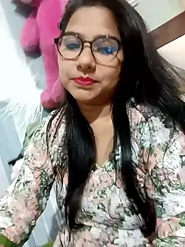 Vanshika1432 online show from 9, 11, 2025