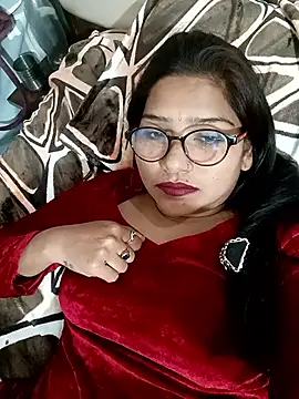 Vanshika1432 online show from 15, 11, 2025