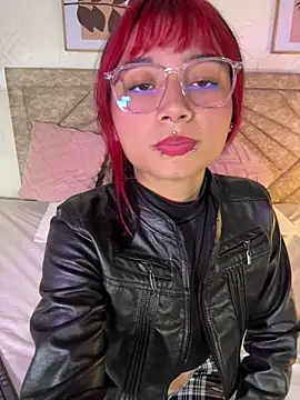 Snapshot of Emma_duff chatting on 25, 6, 2026 Emma duff online show from 25, 6, 2026