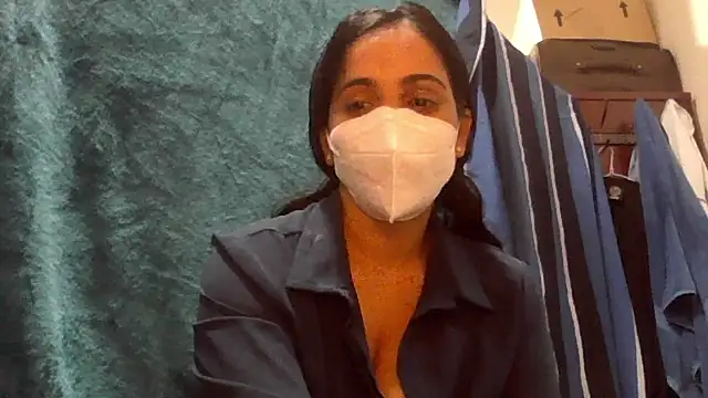 Snapshot of shainiasha1 chatting on 10, 6, 2026 shainiasha1 online show from 10, 6, 2026