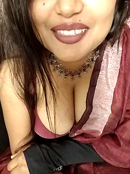 Snapshot of Cuty-Lina chatting on 12, 11, 2025 Cuty-Lina online show from 12, 11, 2025