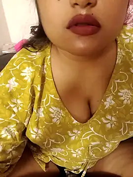 Snapshot of Cuty-Lina chatting on 20, 11, 2025 Cuty-Lina online show from 20, 11, 2025