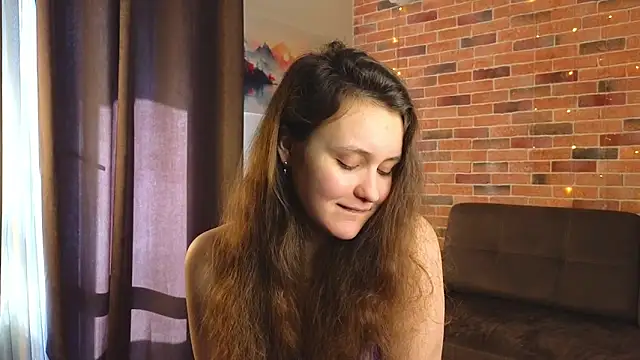 Snapshot of FoxFever chatting on 28, 4, 2026 FoxFever online show from 28, 4, 2026