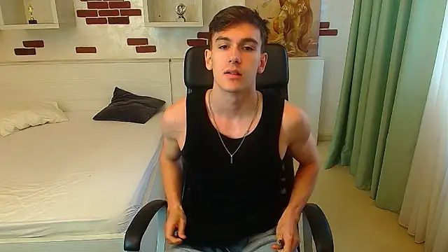 Snapshot of BradyFlint chatting on 5, 11, 2025 BradyFlint online show from 5, 11, 2025