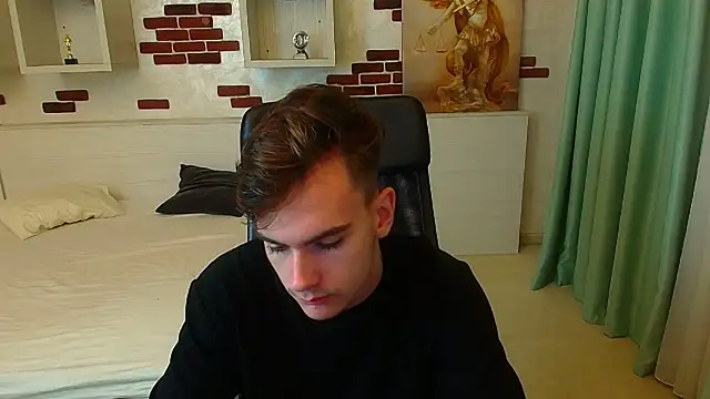 Snapshot of BradyFlint chatting on 14, 11, 2025 BradyFlint online show from 14, 11, 2025