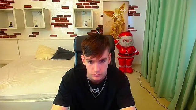 Snapshot of BradyFlint chatting on 21, 12, 2025 BradyFlint online show from 21, 12, 2025