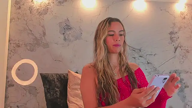 Karina chastillo online show from 31, 3, 2026