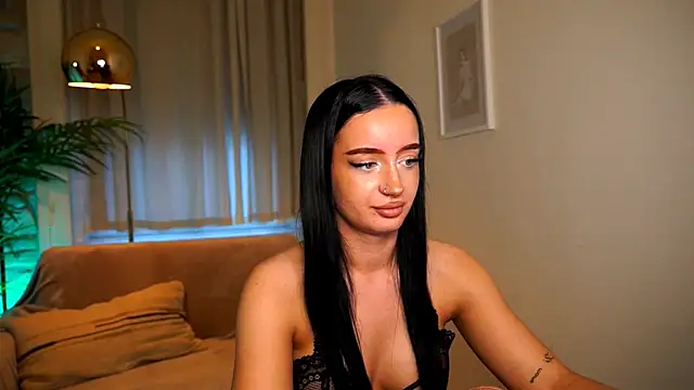  blackpearlll online show from 15, 4, 2026