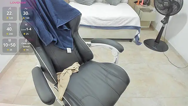 Aziz daud online show from 7, 4, 2026