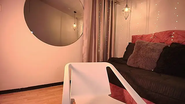 ivy bonnie online show from 14, 11, 2025