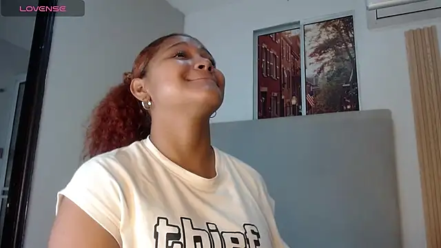 Snapshot of miel_alisha chatting on 24, 4, 2026 miel alisha online show from 24, 4, 2026