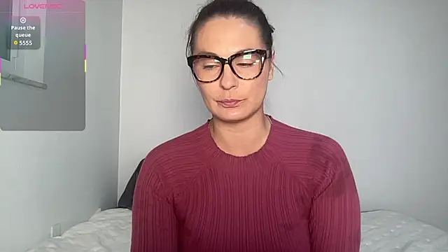 Mandyrheaa online show from 19, 12, 2025