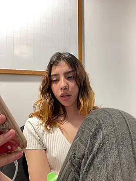 MiaaCute- online show from 28, 7, 2026