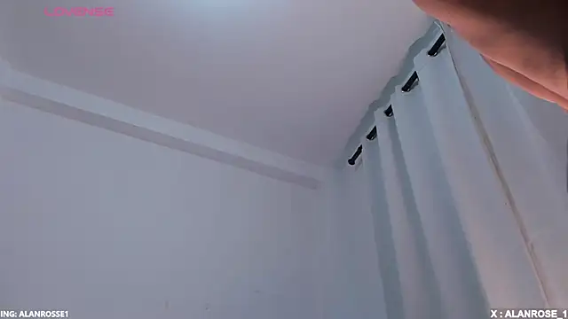 Snapshot of AlanRose01 chatting on 18, 10, 2025 AlanRose01 online show from 18, 10, 2025