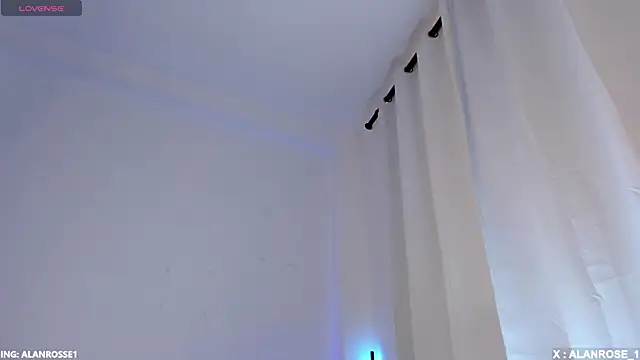 Snapshot of AlanRose01 chatting on 6, 11, 2025 AlanRose01 online show from 6, 11, 2025