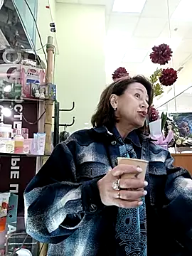 Luna 7777 online show from 18, 3, 2026