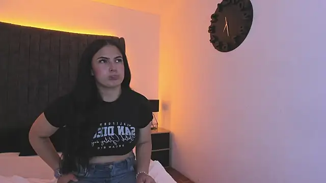 AuraSky  online show from 28, 10, 2025