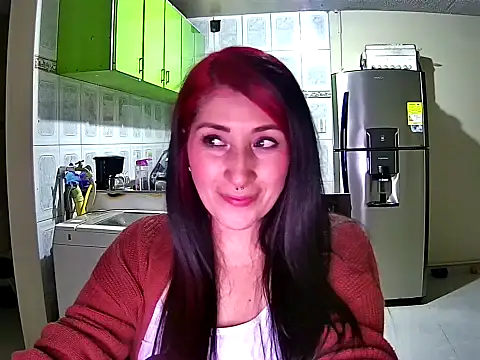 Snapshot of dark_velvet chatting on 18, 11, 2025 dark velvet online show from 18, 11, 2025