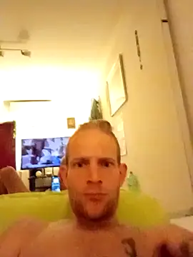Snapshot of Lorenzo4786 chatting on 17, 10, 2025 Lorenzo4786 online show from 17, 10, 2025
